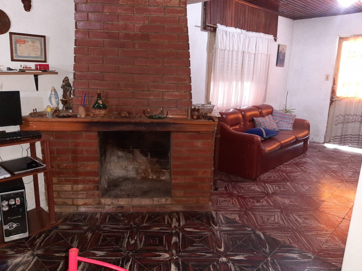 VENDO CASA EN VILLA ELISA, EXCELENTE UBICACION!!