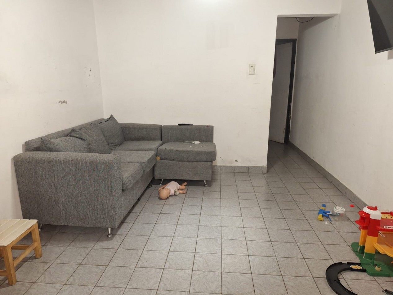VENDO CASA CON LOCAL COMERCIAL EN VILLA ELISA!!!