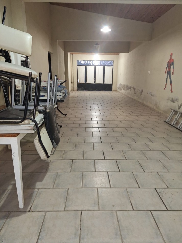 VENDO CASA CON LOCAL COMERCIAL EN VILLA ELISA!!!