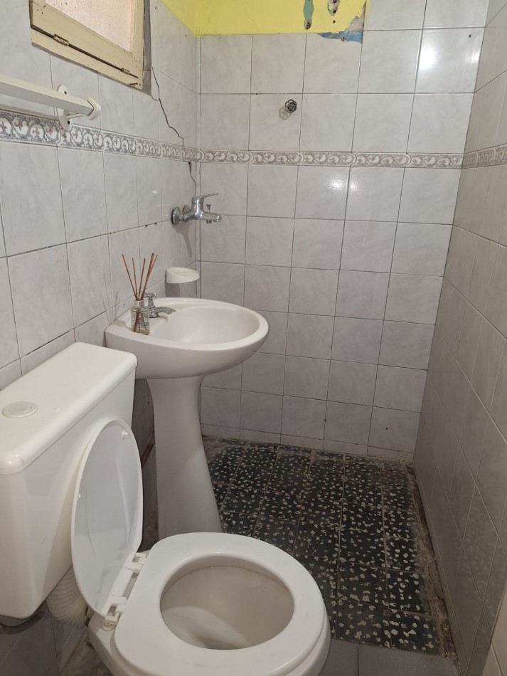 VENDO CASA EN VILLA ELISA!!