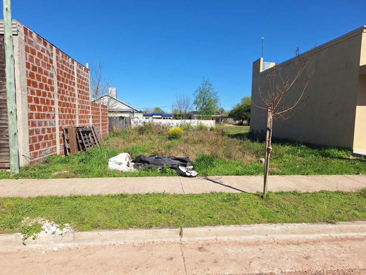 VENDO TERRENO CENTRICO EN 1° DE MAYO!!