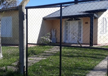 VENDO EXCELENTE CASA EN PRIMERO DE MAYO!!!