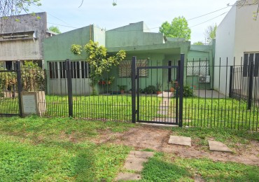 VENDO AMPLIA CASA EN VILLA ELISA, MUY LINDA UBICACION!!!